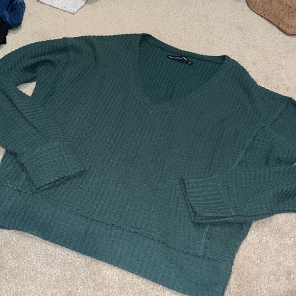 Green dolman sleeve v neck sweater a&f - Picture 5 of 5